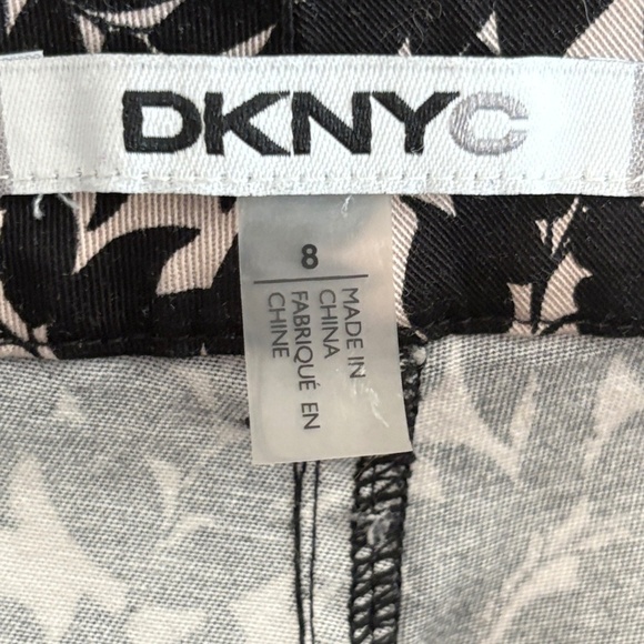 MDKNYC Black & White Print Cotton Slim Cut Ankle Pant - Picture 7 of 15